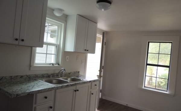 07 Entry into Kitchen